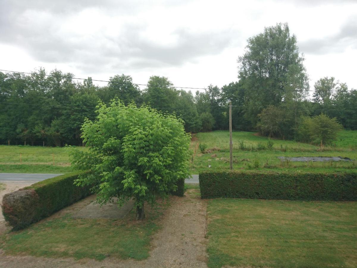 Location Meublee Au Milieu D'Un Ecrin De Verdure Aux Vieux Fours Noaillac 외부 사진